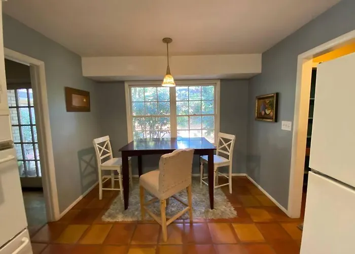 Whole House In Athens, Private, Fenced, Convenient, Close To Downtown